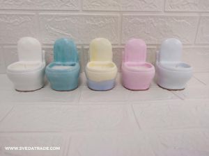 Забавна свещ - аромат РОЗА - цвят розов